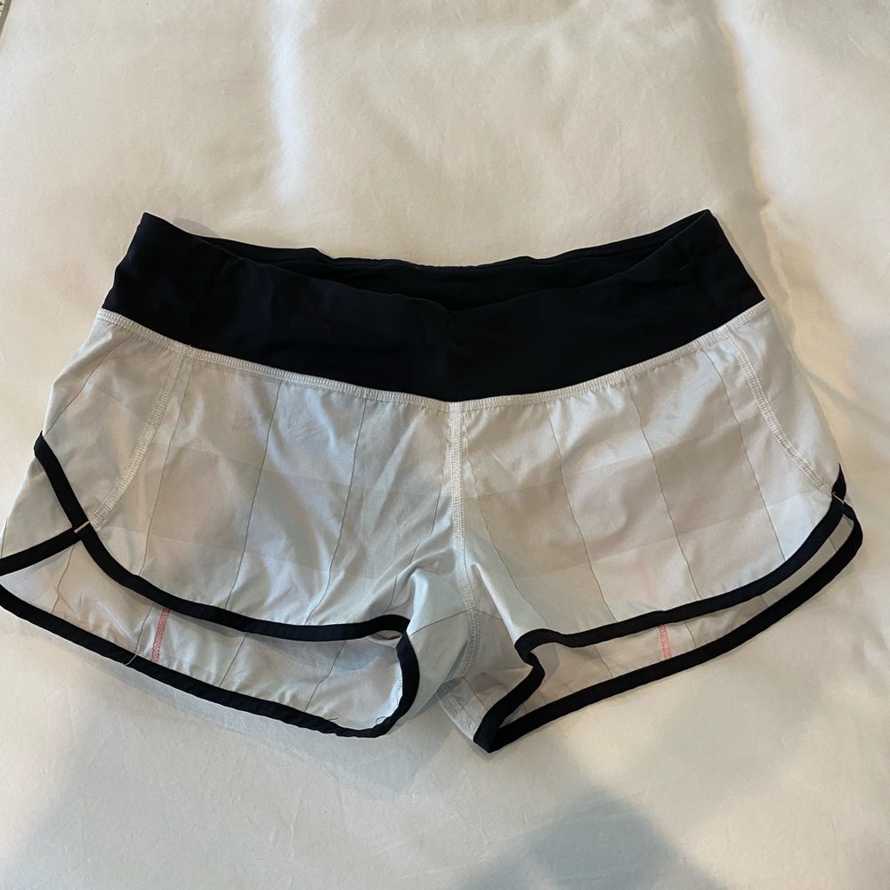 Lululemon Speed Up Short 2.5” Size 8